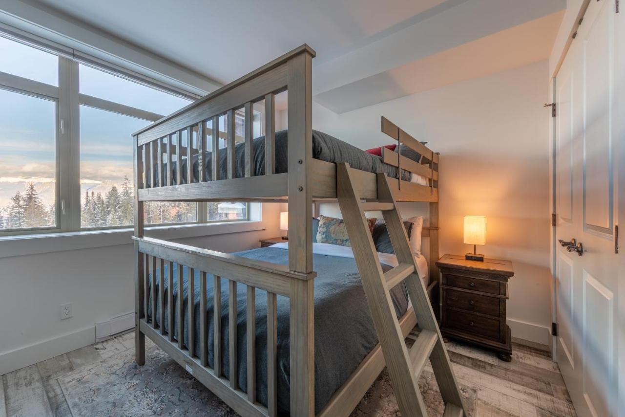 Fully Renovated Ski-In/Out Loft With Private Hot Tub! Golden Buitenkant foto